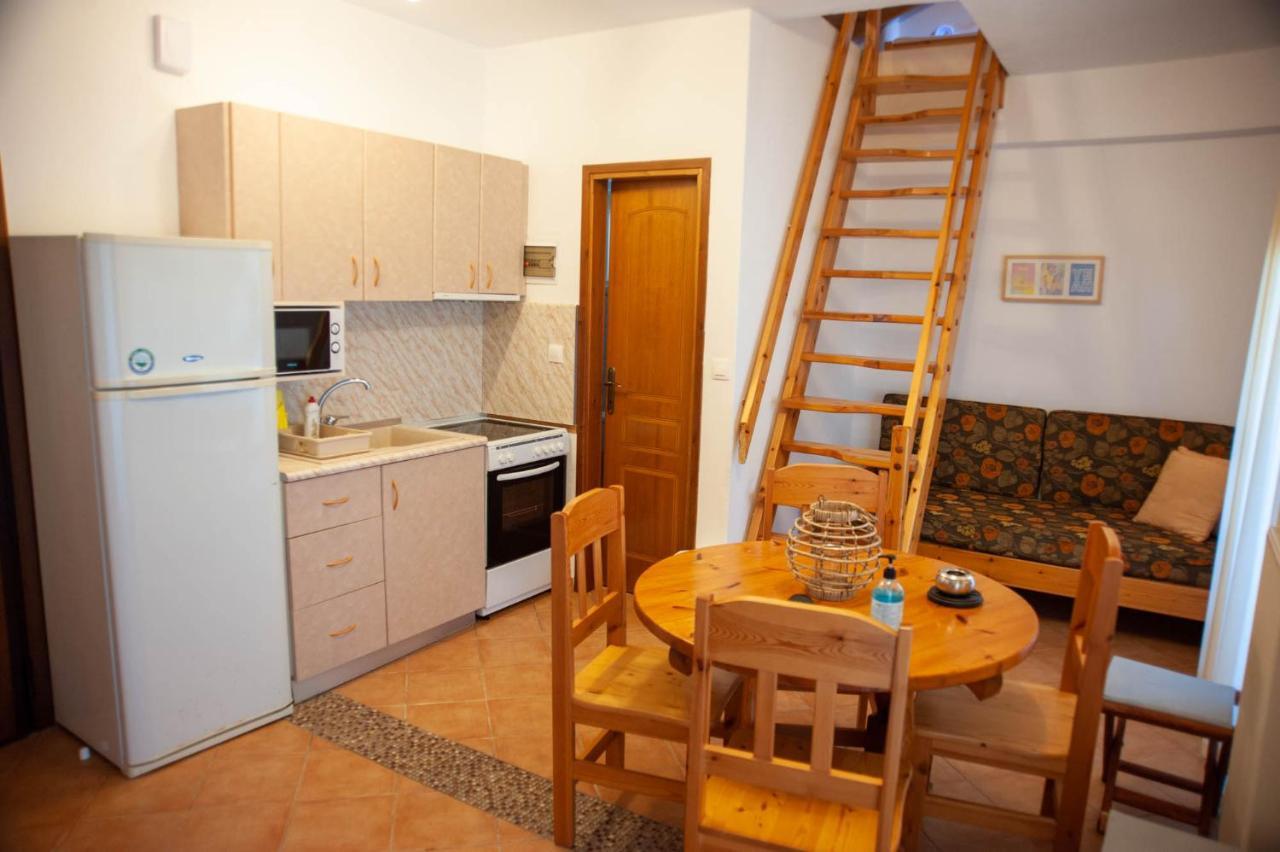 Alexandros Hotel Apartments Vourvourou Exteriör bild