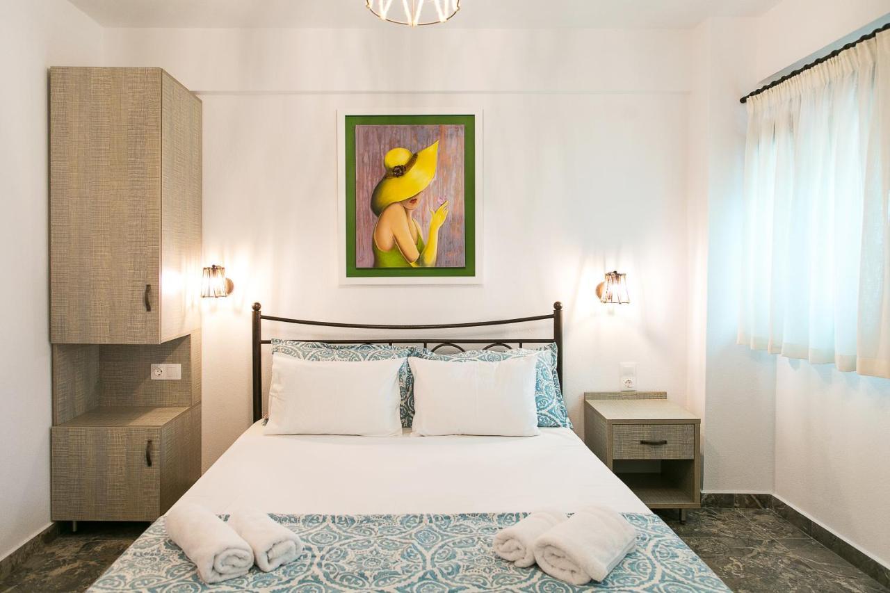 Alexandros Hotel Apartments Vourvourou Exteriör bild