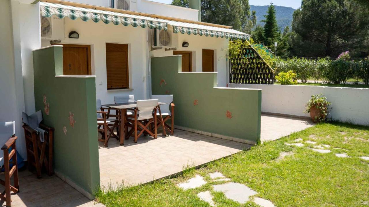 Alexandros Hotel Apartments Vourvourou Exteriör bild