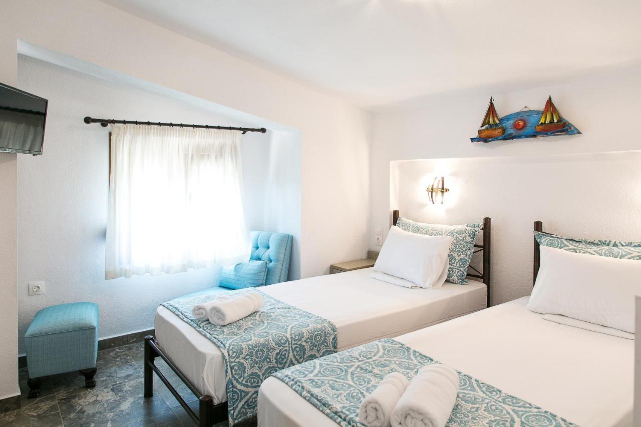 Alexandros Hotel Apartments Vourvourou Exteriör bild